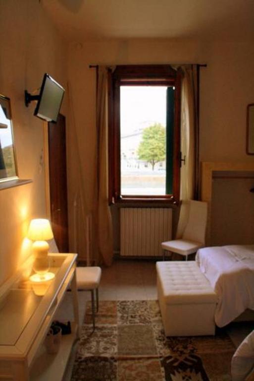 Sottoriva36 Bed and Breakfast Verona Rum bild